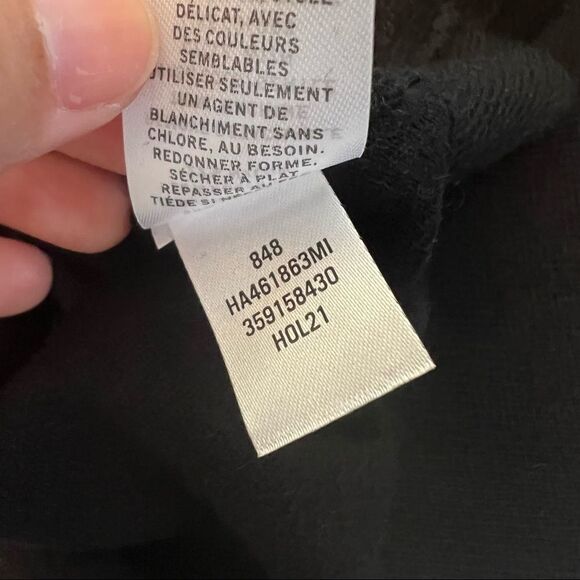 NWOT Halogen Black Crewneck Sweater with Removable Faux Pearl Collar Small - Picture 9 of 10